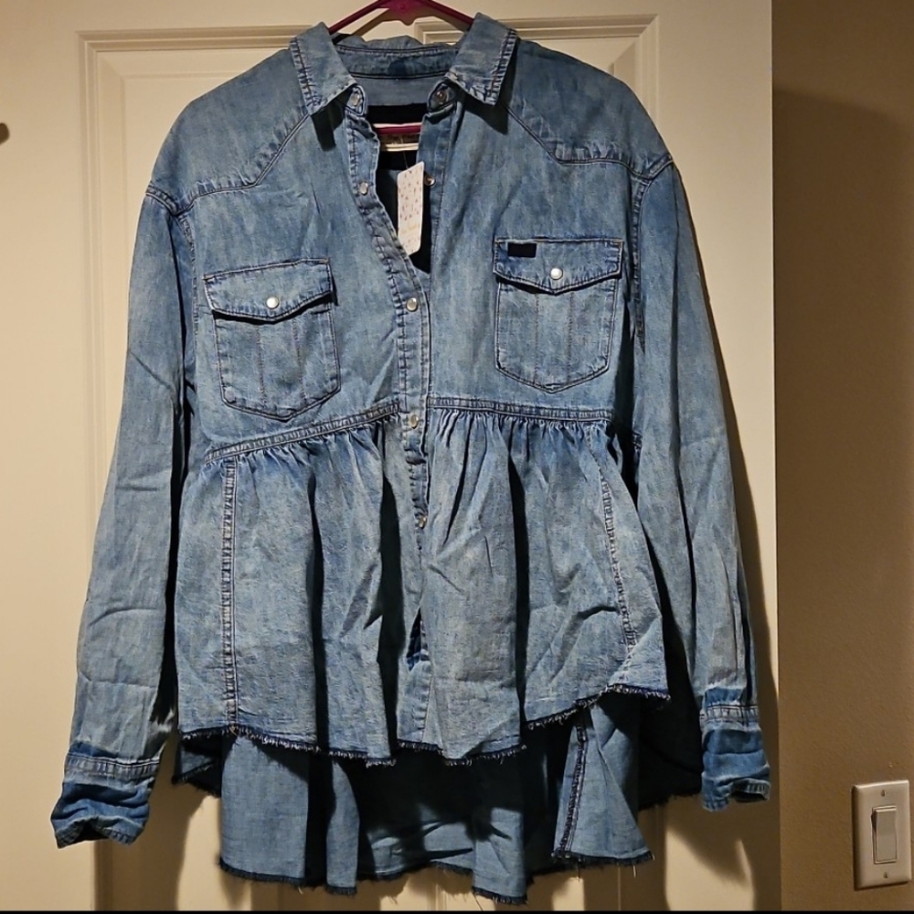 Free People Dylan Babydoll Shacket Snap Front High Low Hem Chambrey Size Sm NWT - Picture 16 of 16
